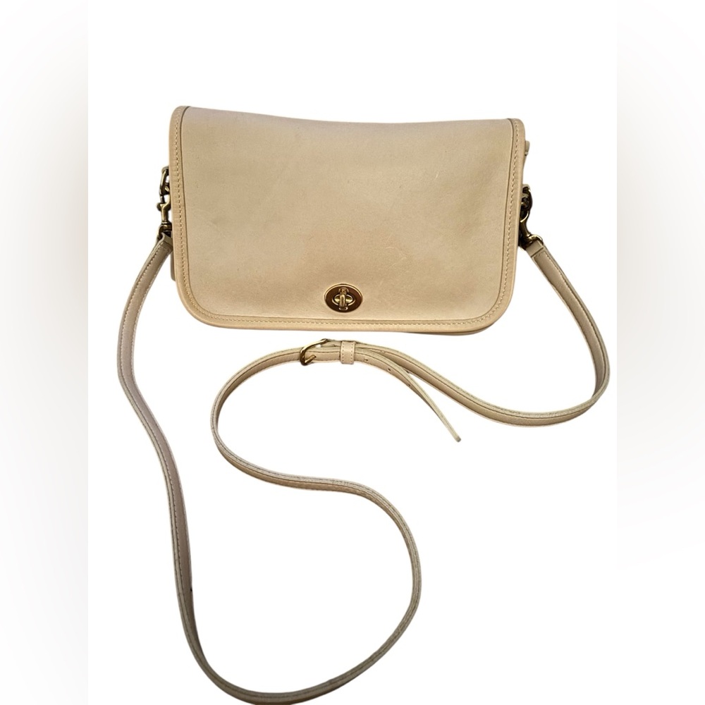 Vintage Coach Original Bone Pocket Purse